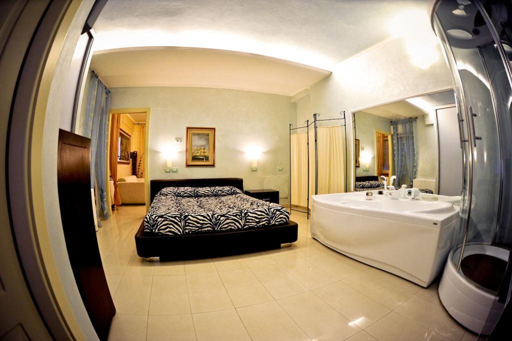 Hotel Residence Veliero Riccione Room photo