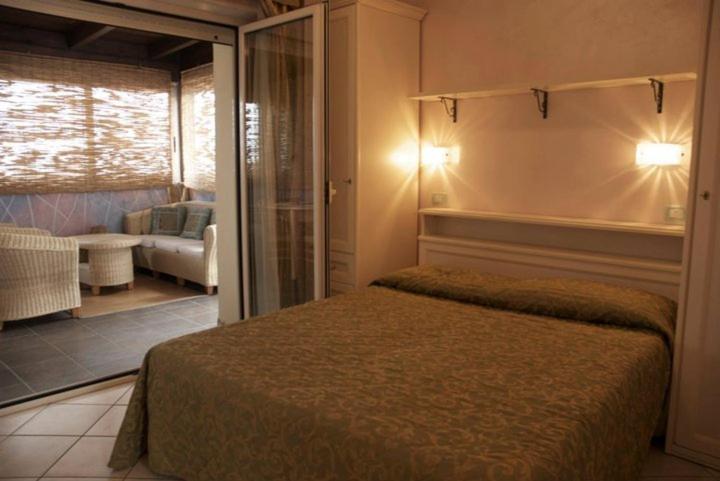 Hotel Residence Veliero Riccione Exterior photo