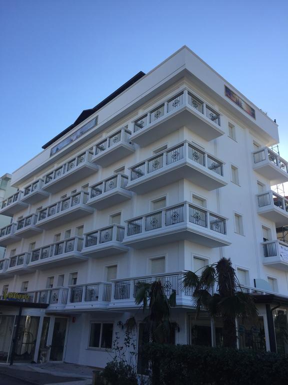 Hotel Residence Veliero Riccione Exterior photo